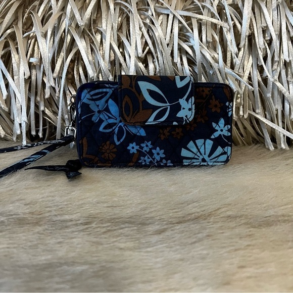 Vera Bradley Handbags - VERA BRADLEY Java Floral 2016 Smartphone Wristlet Wallet Blue Lipstick Case